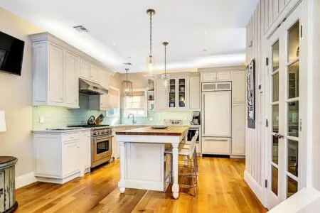 0472be8d b0b3 4b25 ac6d de0336d47d7d.jpg