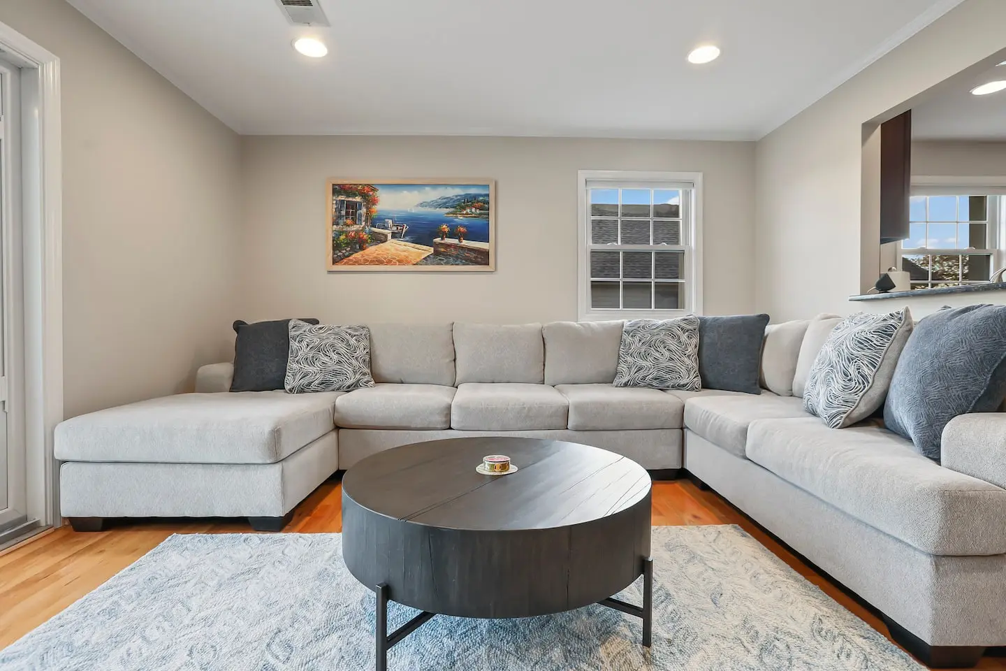 aaa956f1 fe2d 4eac b209 0c7ed6395bf2.jpg