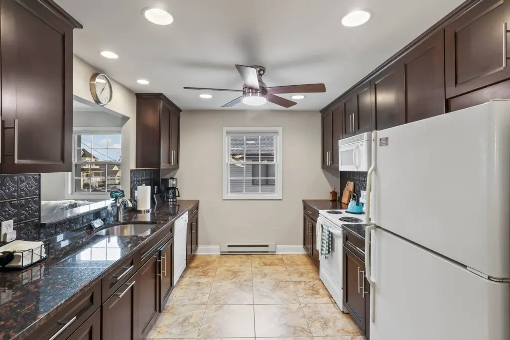 ba7e48ca db34 414b a6c1 f5c10e838792.jpg