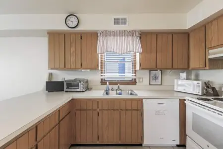 55604321 c076 4cdc 8a9e 299790eb3ea6