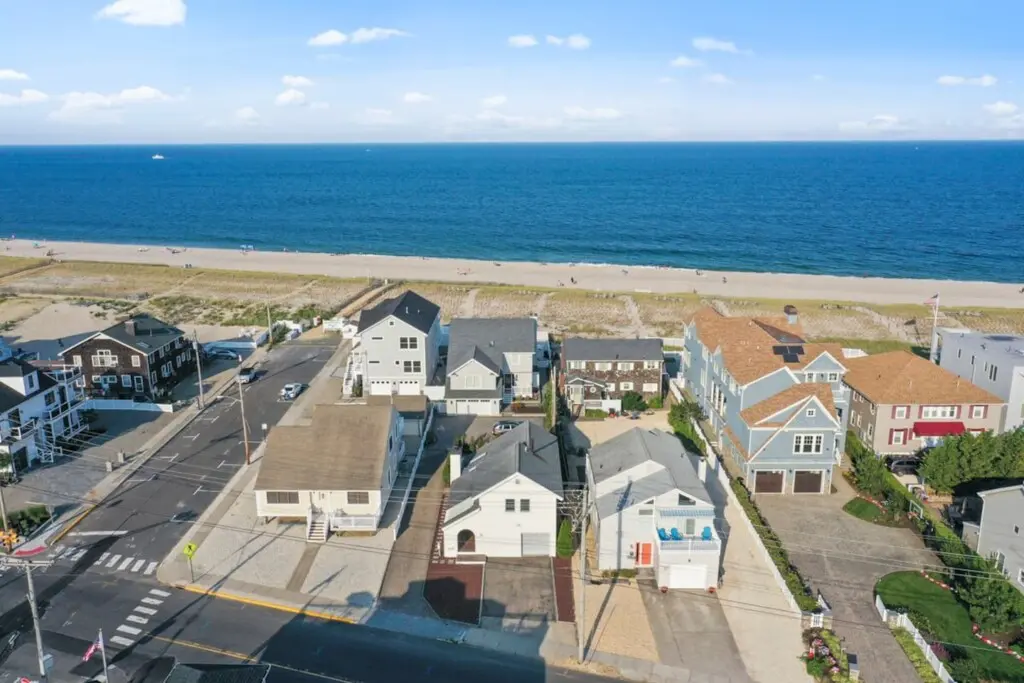 66560a1b a067 4067 b779 f44aa32ac7d3