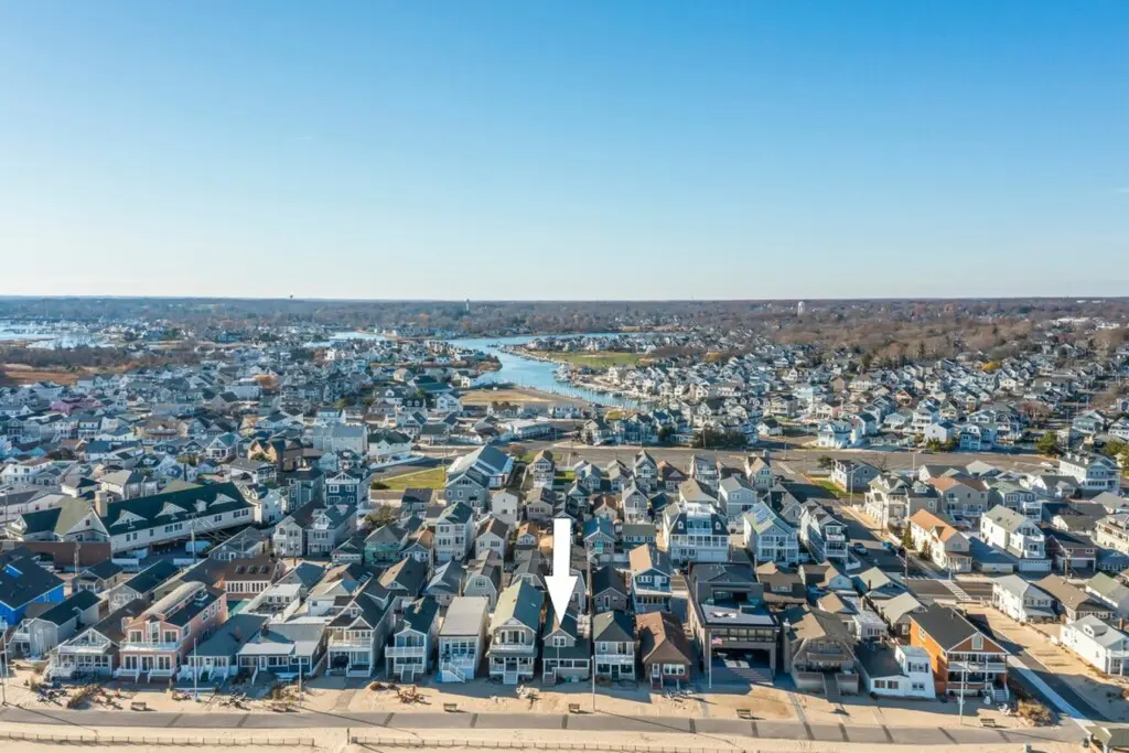 93e8c9ed 5008 4a80 b6d6 e2a8da7d2e3a