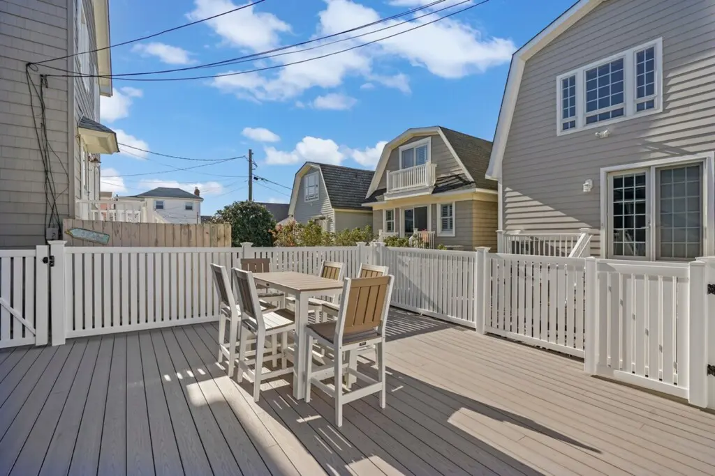 fdb6b57e af10 49c6 be1b c367dd1da665